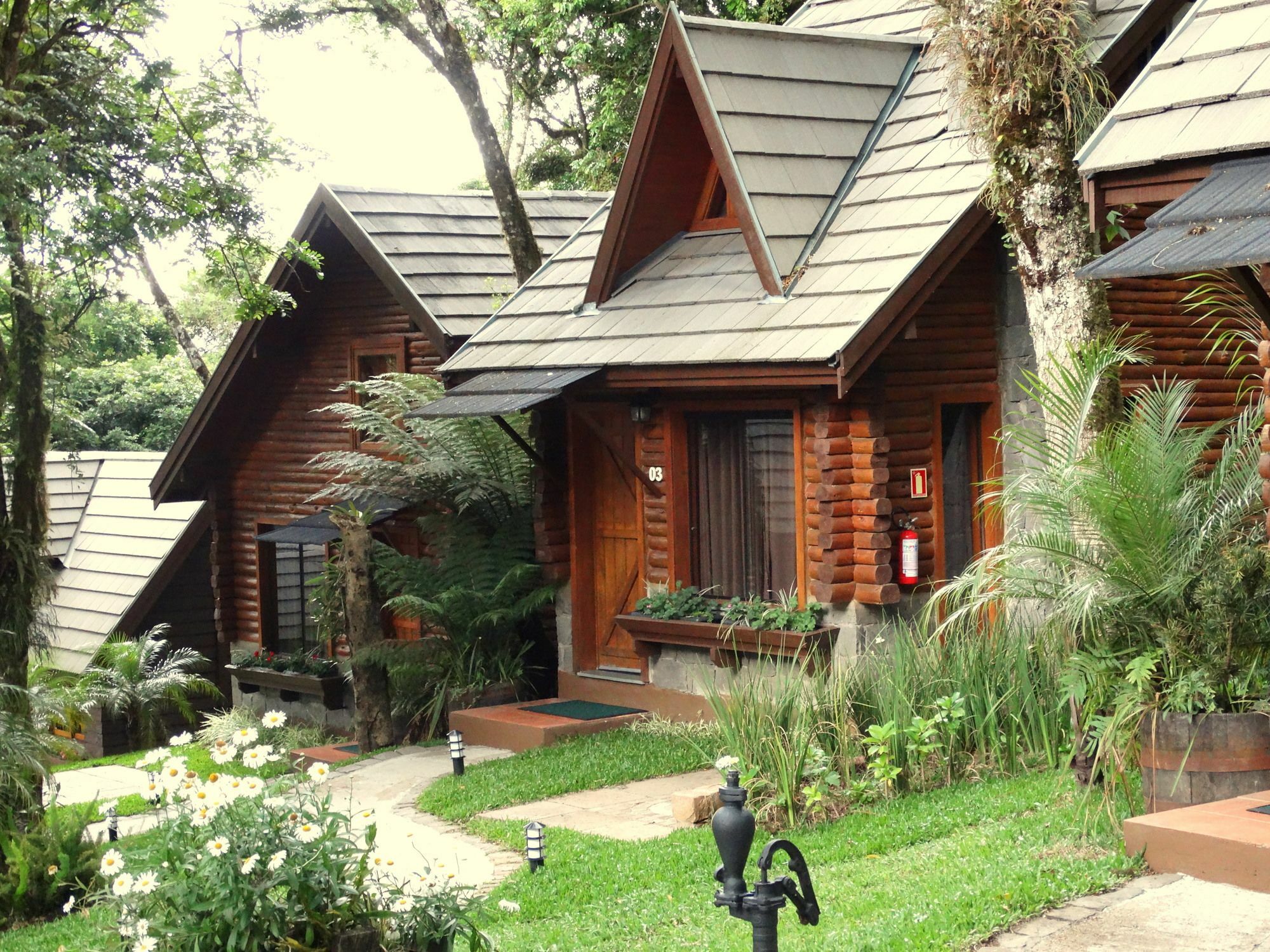 Pousada Chales Da Montanha Gramado Exterior photo